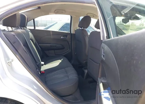 2016 Chevrolet Sonic Lt Auto z USA, uszkodzony, nr VIN 1G1JC5SB9G4166603